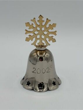 International Silver Co 2002 Silverplate Christmas Bell Snowflake